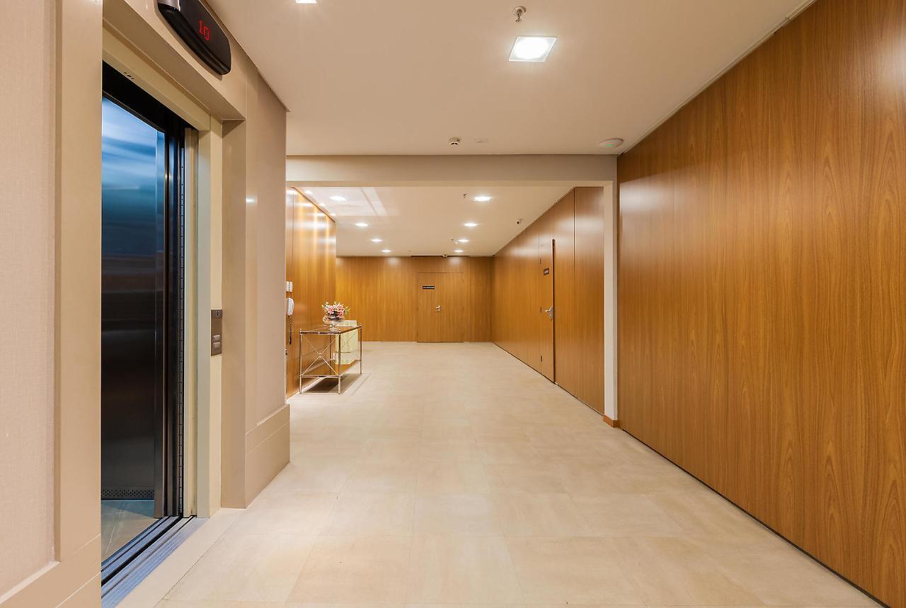 Tri Hotel Executive Brusque Bagian luar foto