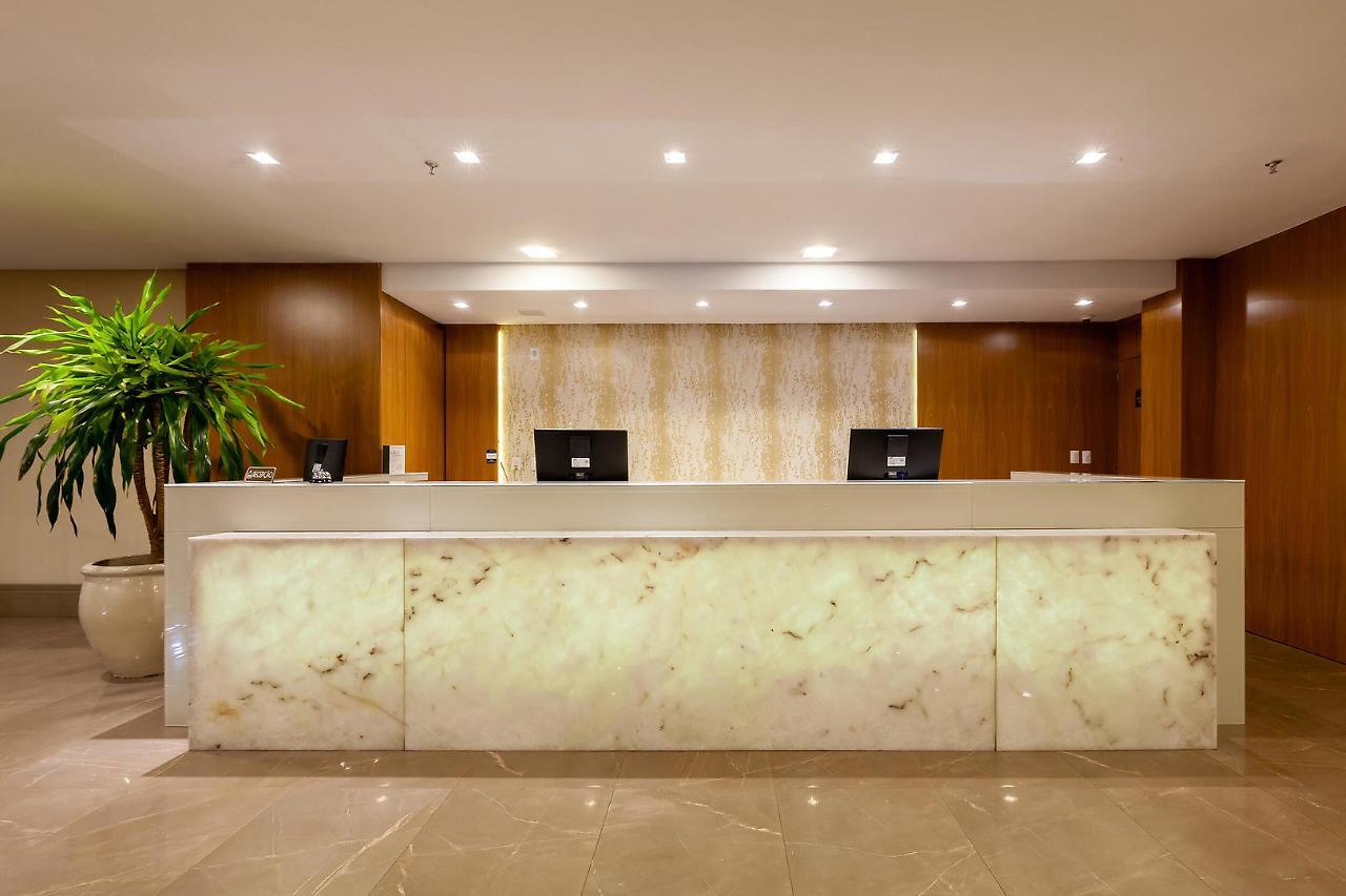 Tri Hotel Executive Brusque Bagian luar foto