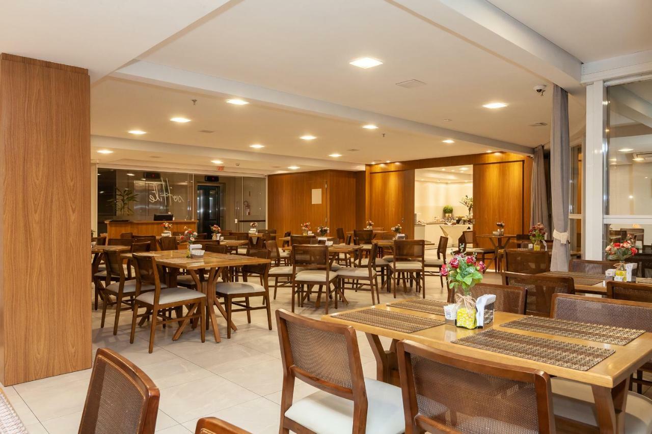 Tri Hotel Executive Brusque Bagian luar foto