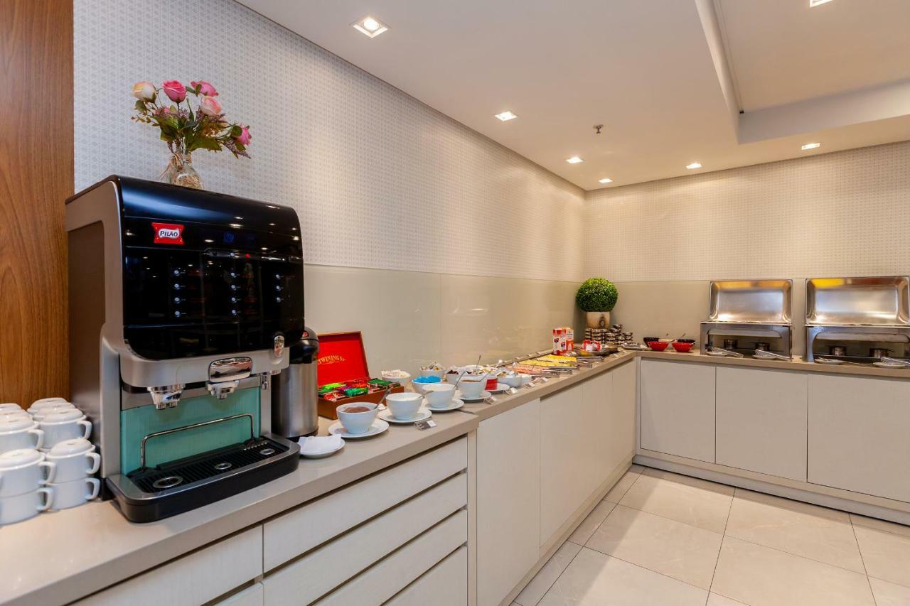 Tri Hotel Executive Brusque Bagian luar foto