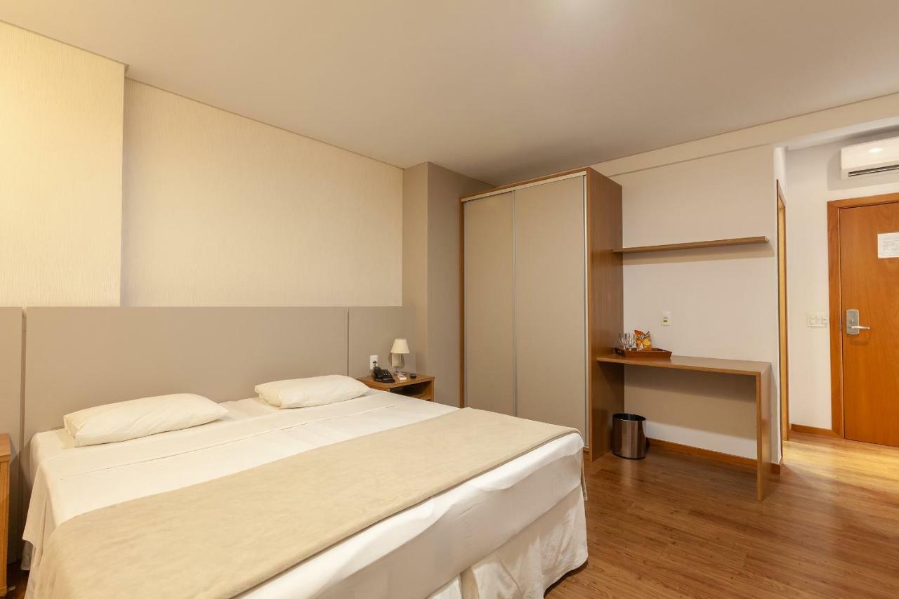Tri Hotel Executive Brusque Bagian luar foto