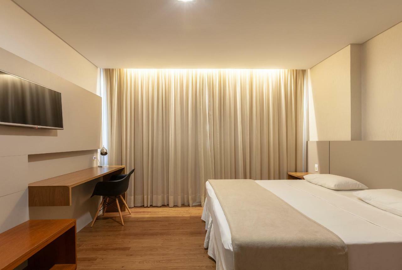 Tri Hotel Executive Brusque Bagian luar foto
